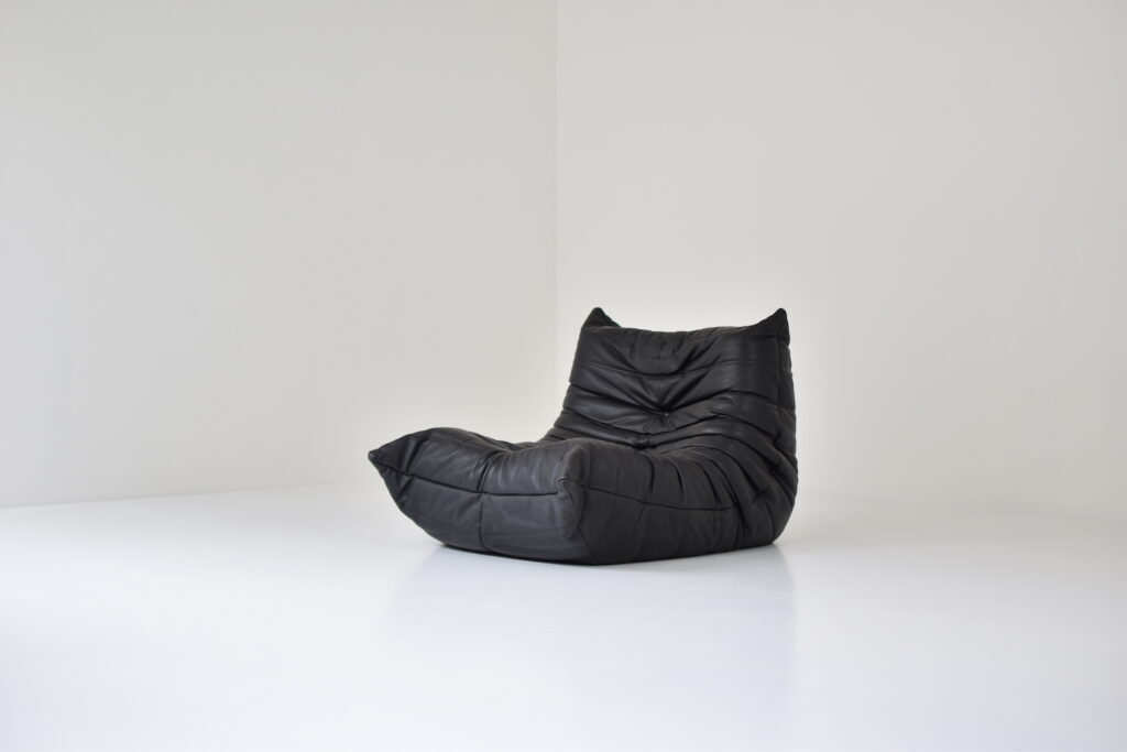 Ligne Roset - Togo black leather one-seater - Modern Living