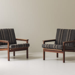 Illum Wikkelsø - Capella easy chairs