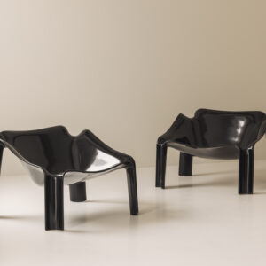 Pierre Paulin - F300 lounge chairs